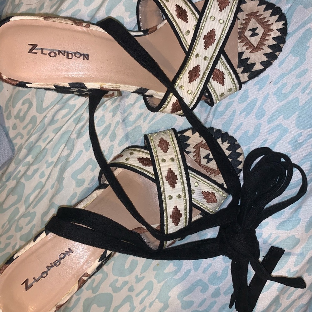 Wrap around heels